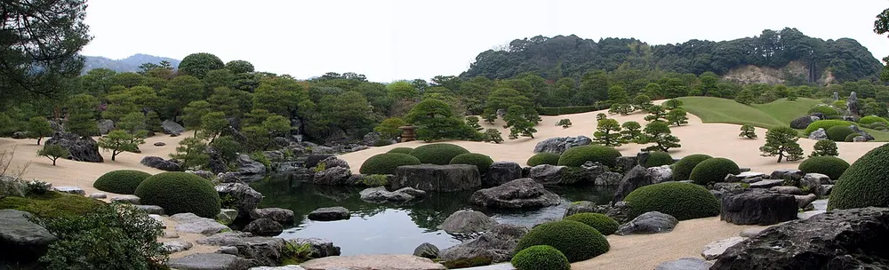 足立美術館 庭園の紅葉(会場のイメージ)