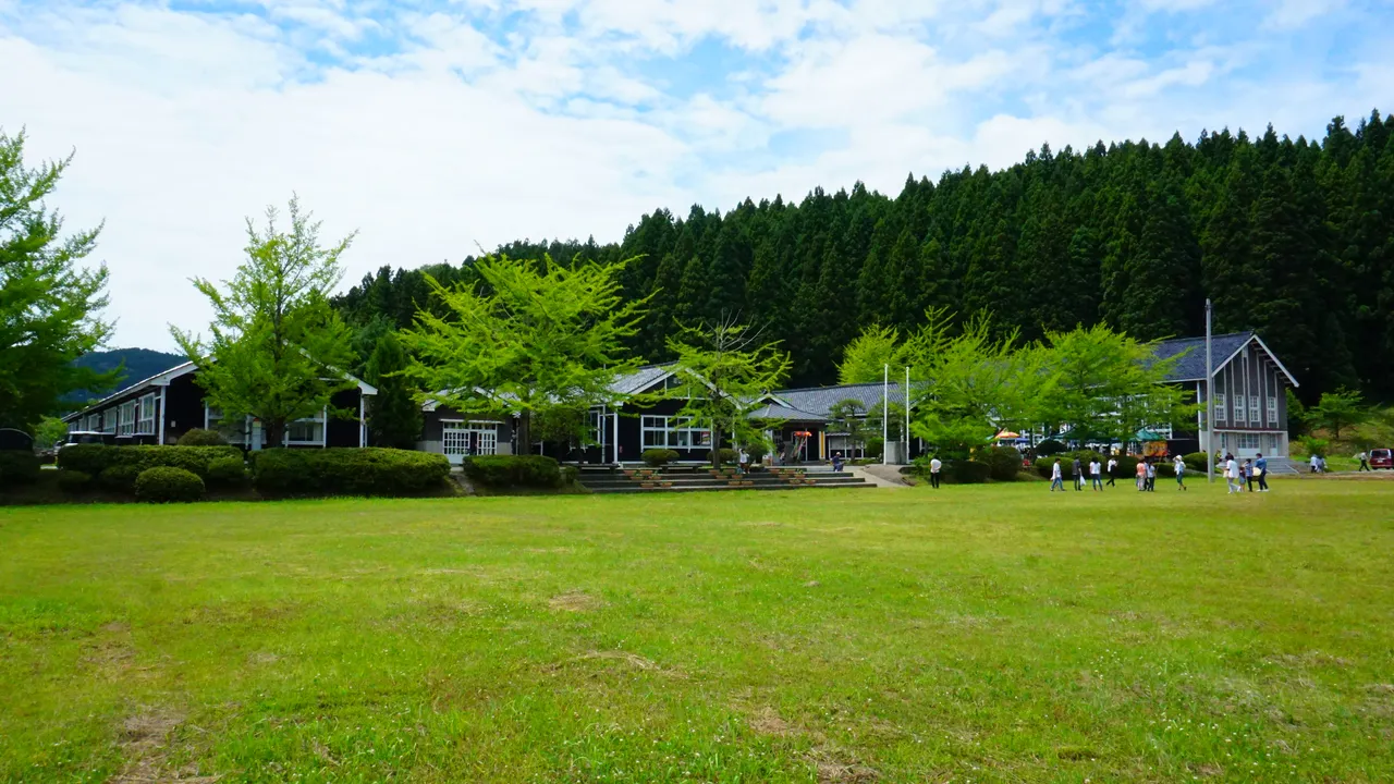 鳥海山 木のおもちゃ館