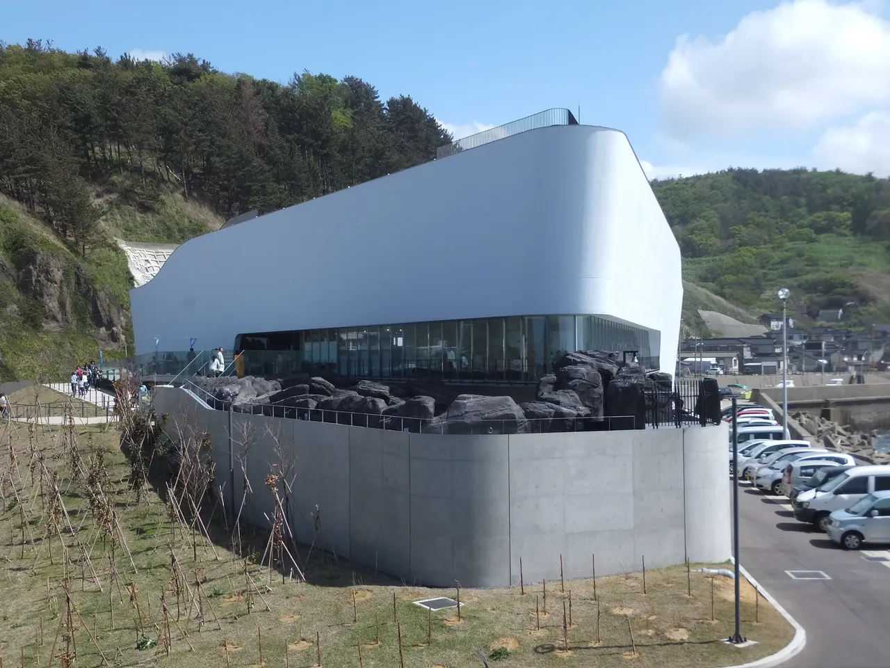 鶴岡市立加茂水族館（クラゲドリーム館／東北エプソンアクアリウムかもすい）
